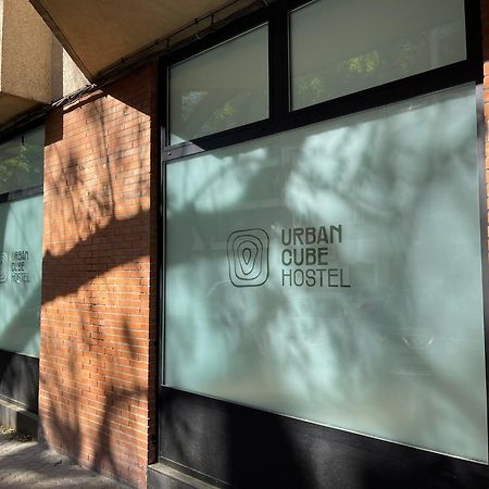 Urban Cube Hostel Sevilla Exterior photo
